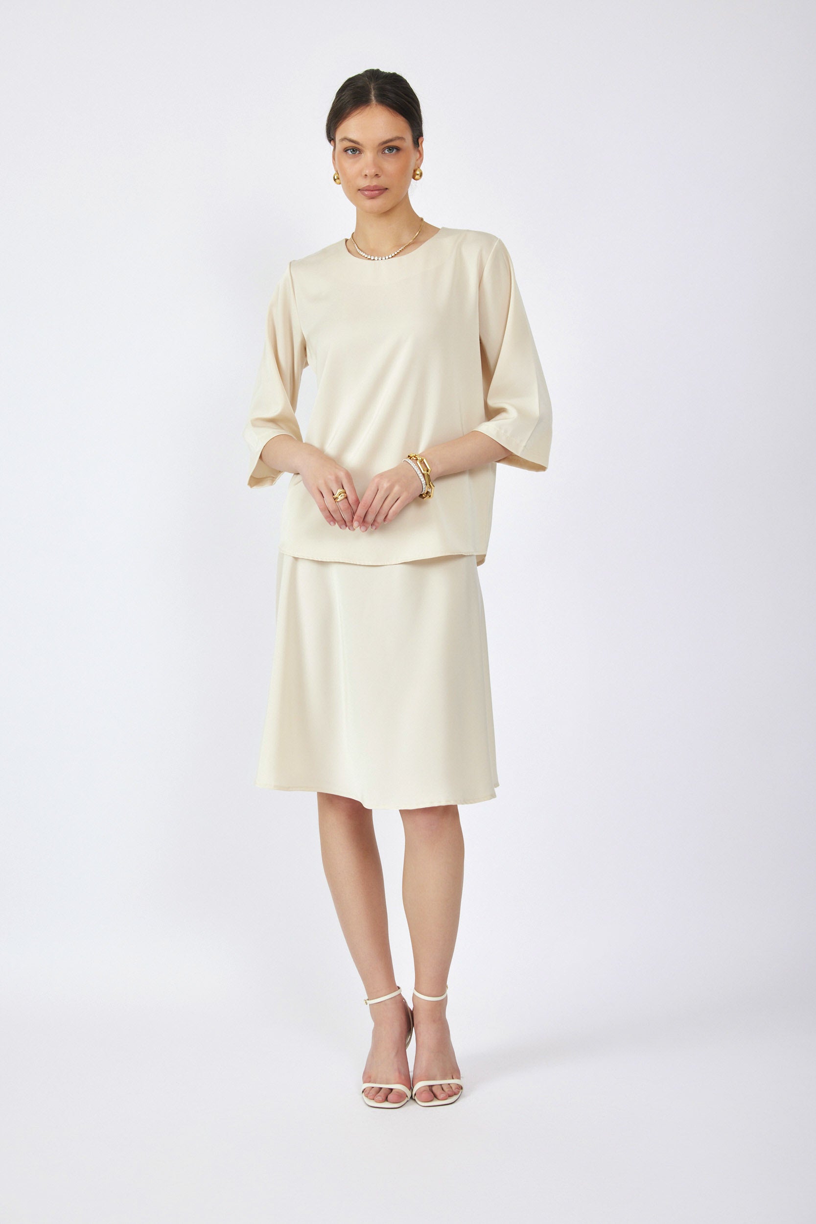 חצאית סאטן קצרה- Light Shades
