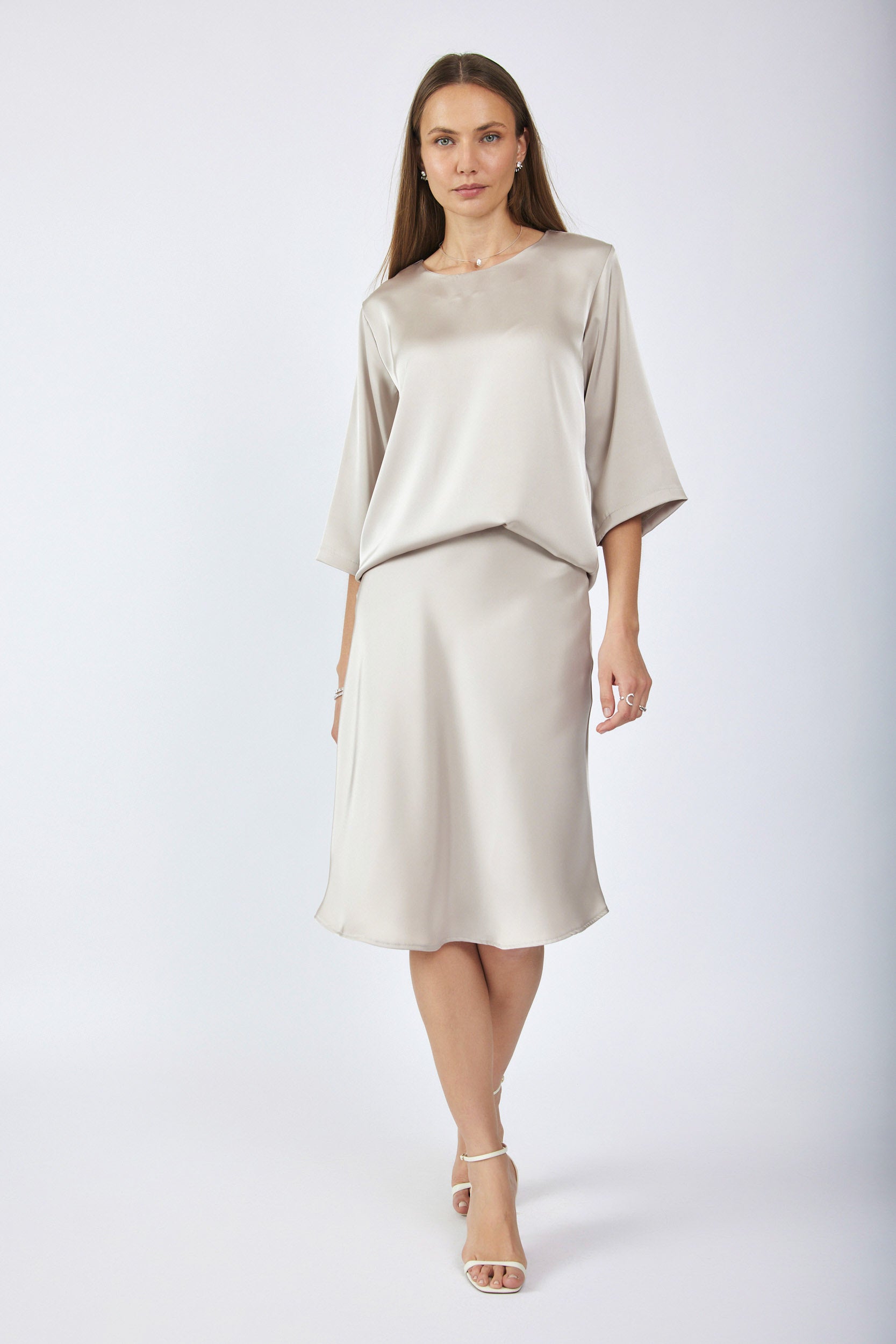 חצאית סאטן קצרה- Light Shades