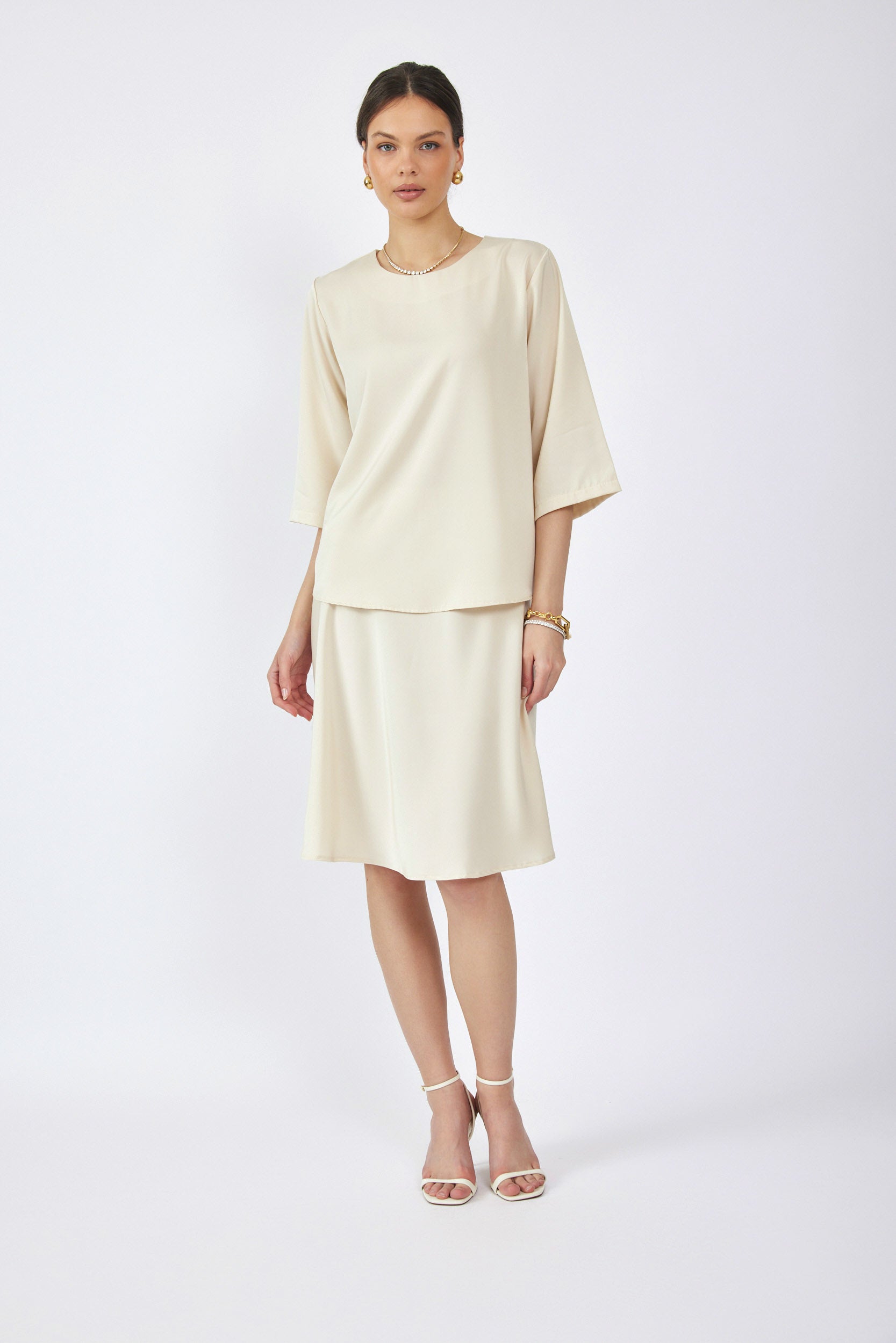 חצאית סאטן קצרה- Light Shades